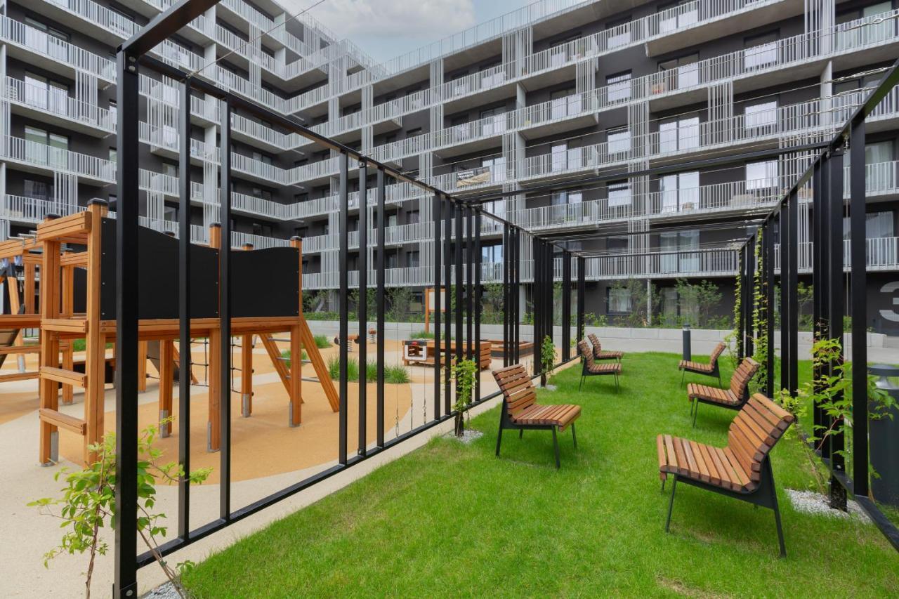 Stacja Wola Apartment Guminska By Noclegi Renters Варшава Екстериор снимка